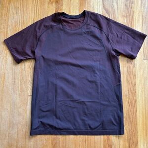 Lululemon Metal Vent Tech 2.0 men’s tee size Medium - incredible condition!